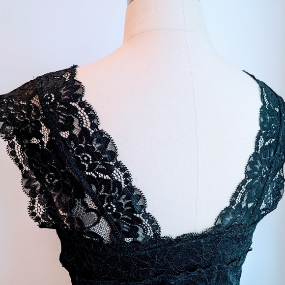 Guess Little Black Cocktail Dress 👗 - Picture 4 of 6